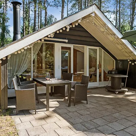 3 Bedroom Amazing In Semesterbostad *